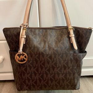 Michael Kors Signature East West Zip Top Tote